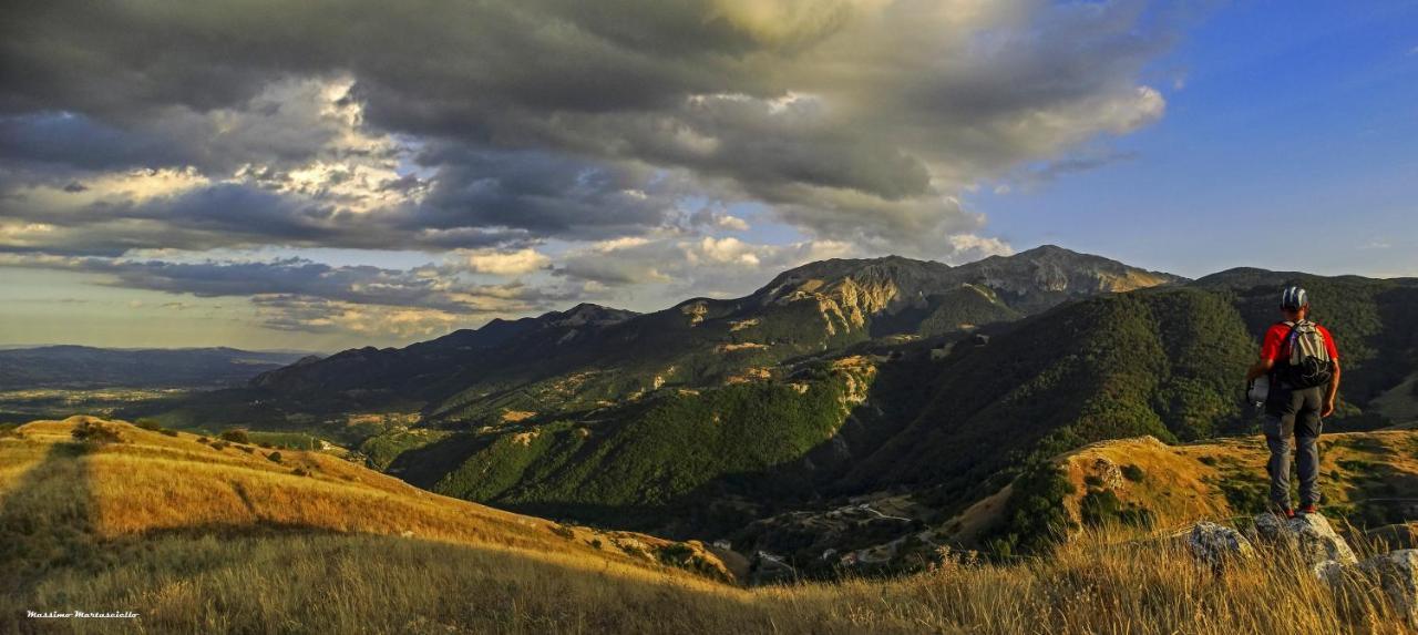 B&B Il Buon Cammino Roccamandolfi Bagian luar foto