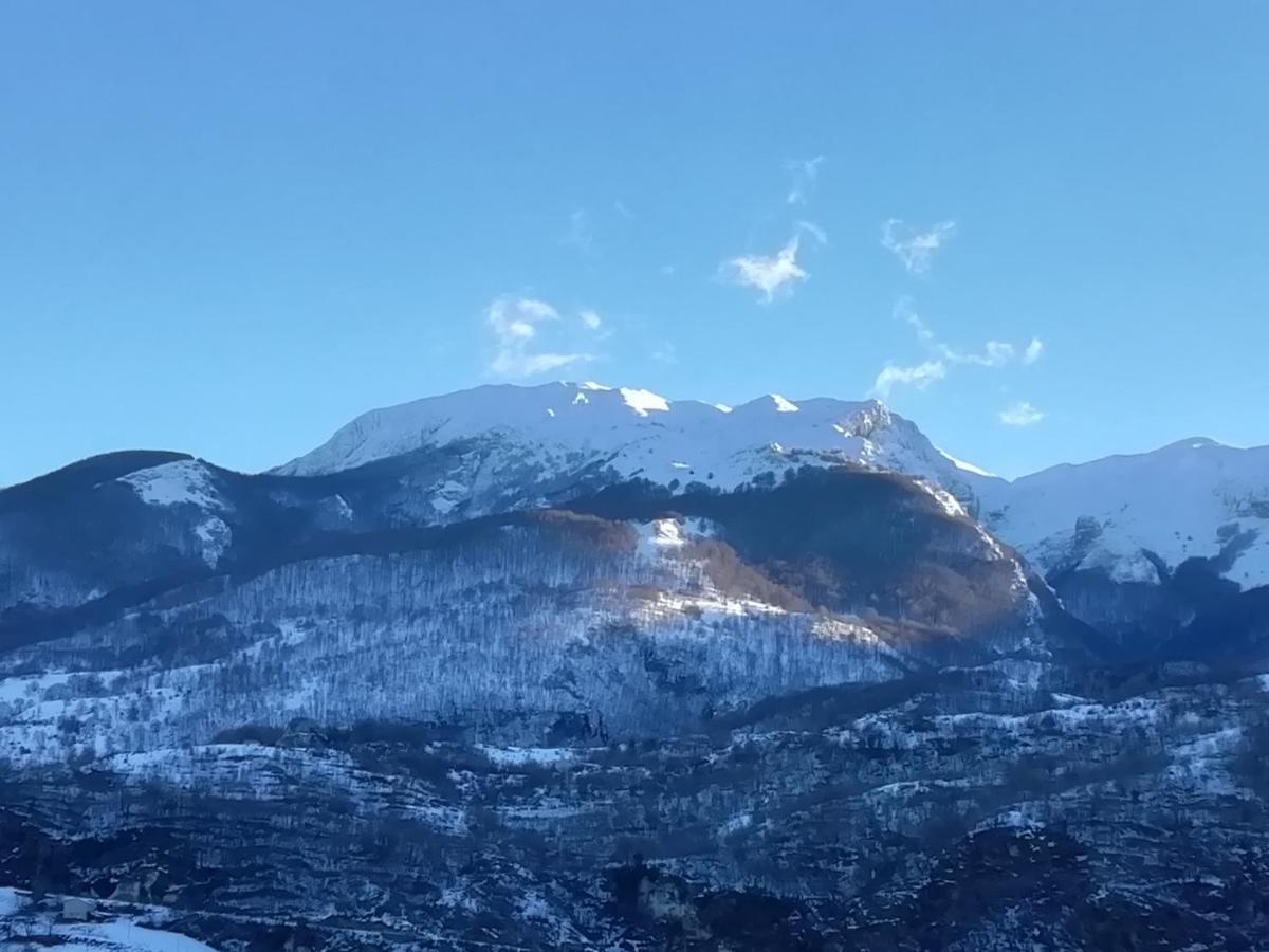 B&B Il Buon Cammino Roccamandolfi Bagian luar foto
