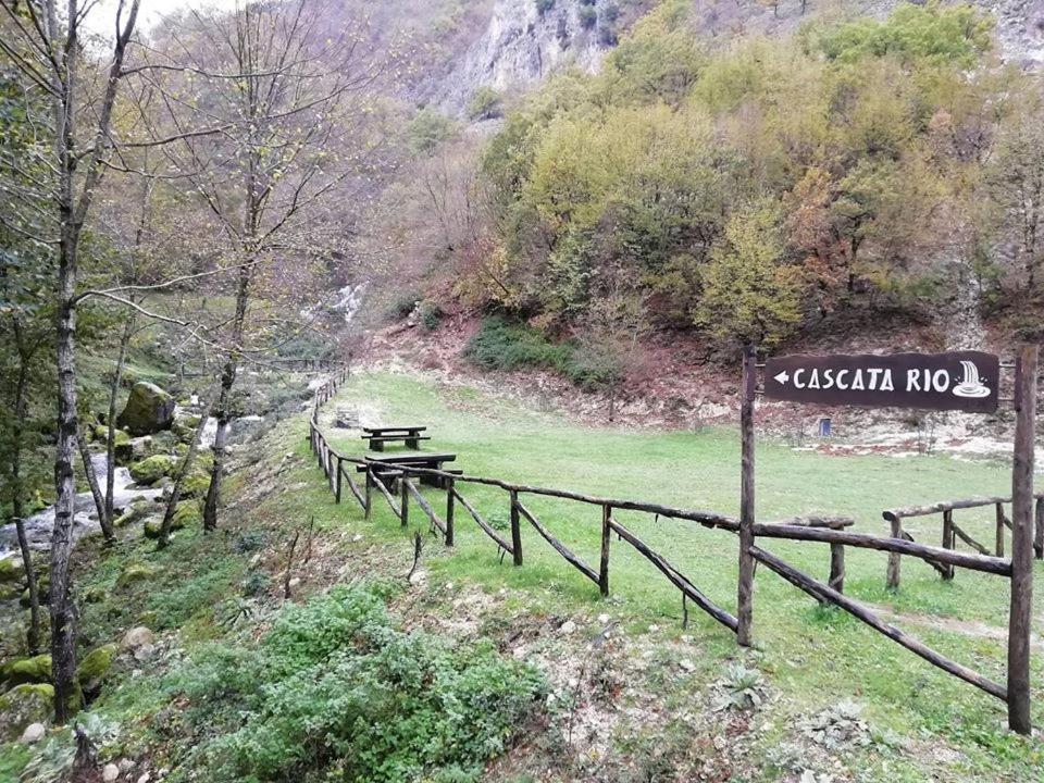 B&B Il Buon Cammino Roccamandolfi Bagian luar foto